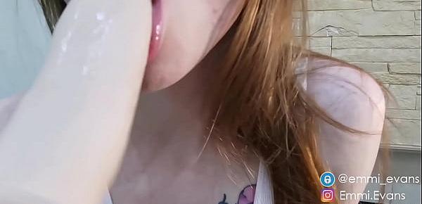  Cute girl decided to shoot how to learn to do blowjob